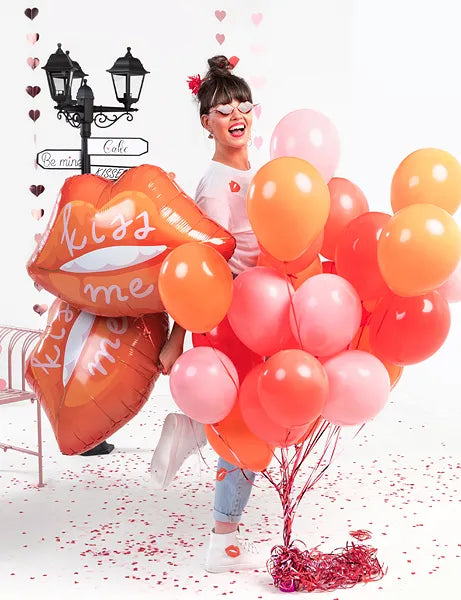 Lábios de Balão de Foil - Kiss Me, 34 x 25,5" / 86,5 x 65 cm
