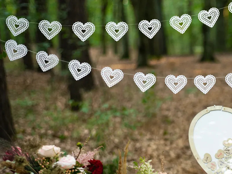 Paper Garland Hearts, white, 1.8 m